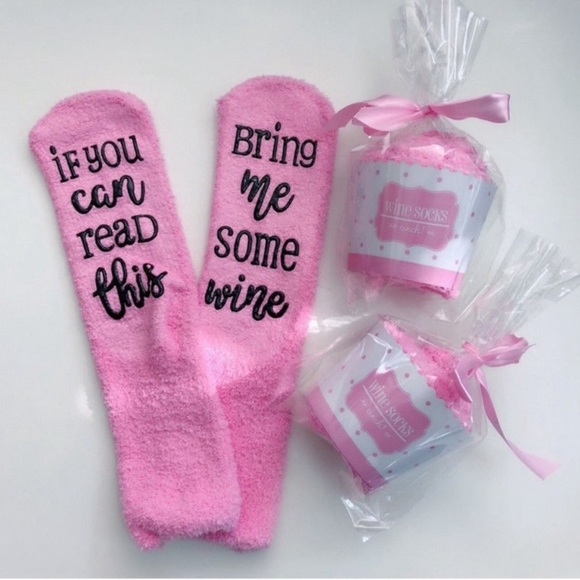 โBring Me Some Wineโ Fuzzy Pink Novelty Socks - Picture 3 of 6
